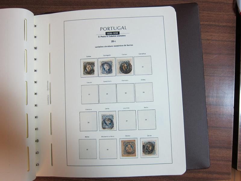 0015 (35).jpg -     Lote:    15      Marcofilia      Lotes Especiais       Descrição:      Portugal.   Colecção especializada de marcas numéricas das 1.ª e 2.ª reformas em selos de 25 reis, desde D. Maria II até D. Luís I, de frente. Lote a ver.        Lote       Valor Base:     &euro; 1.500,00     Valor Venda:     &euro; 3.000,00     